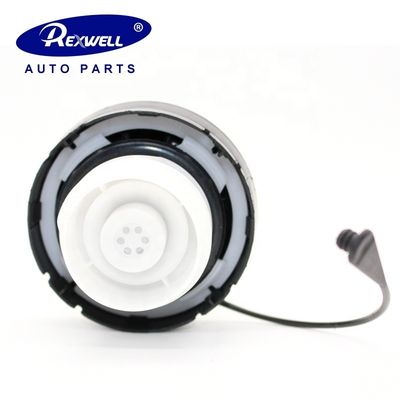 77300-53010 Auto Fuel Tank Locking Cap For Toyota SIENNA RAV4 In North America Sample